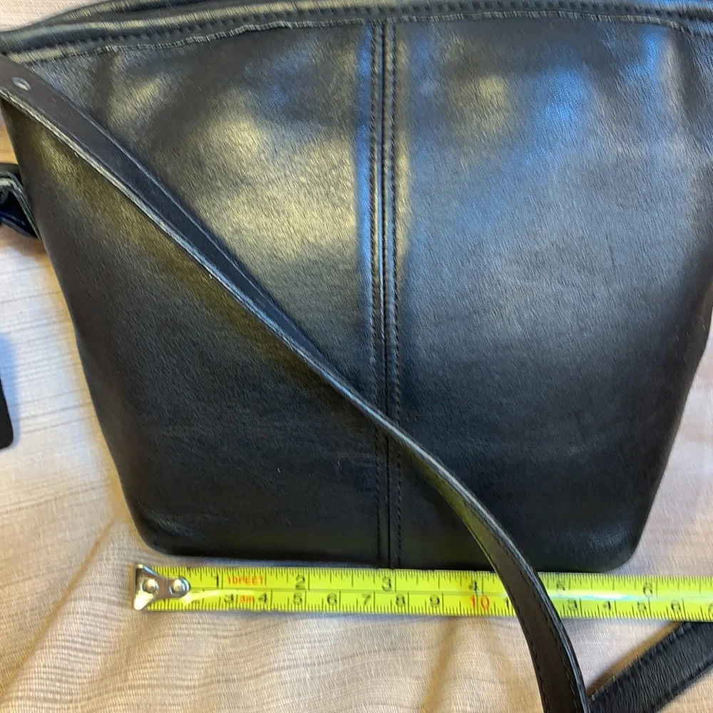Coach Vintage classic leather shoulder small bag